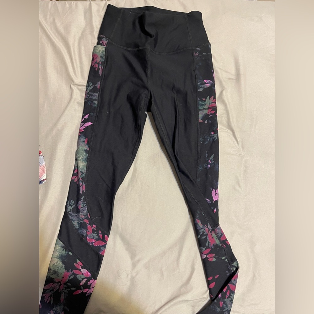 Sketchers leggings, worn once, size small